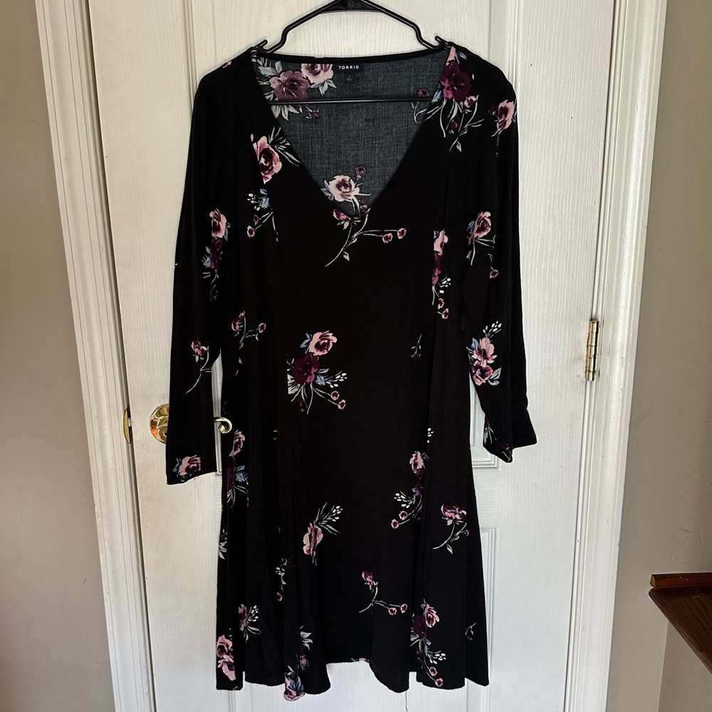 TORRID Floral Swing Dress Size 1